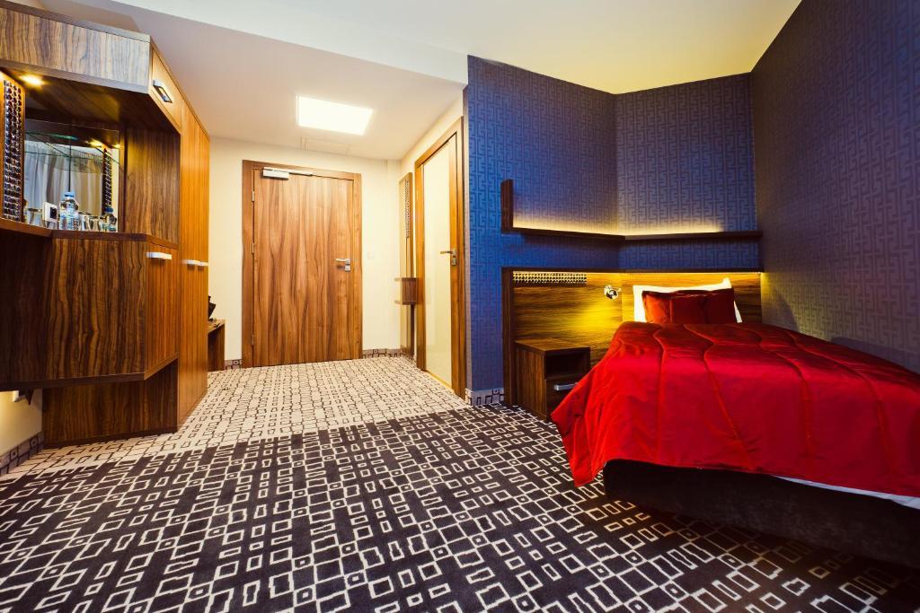 Blue Diamond Hotel Active Spa Trzebownisko Rum bild